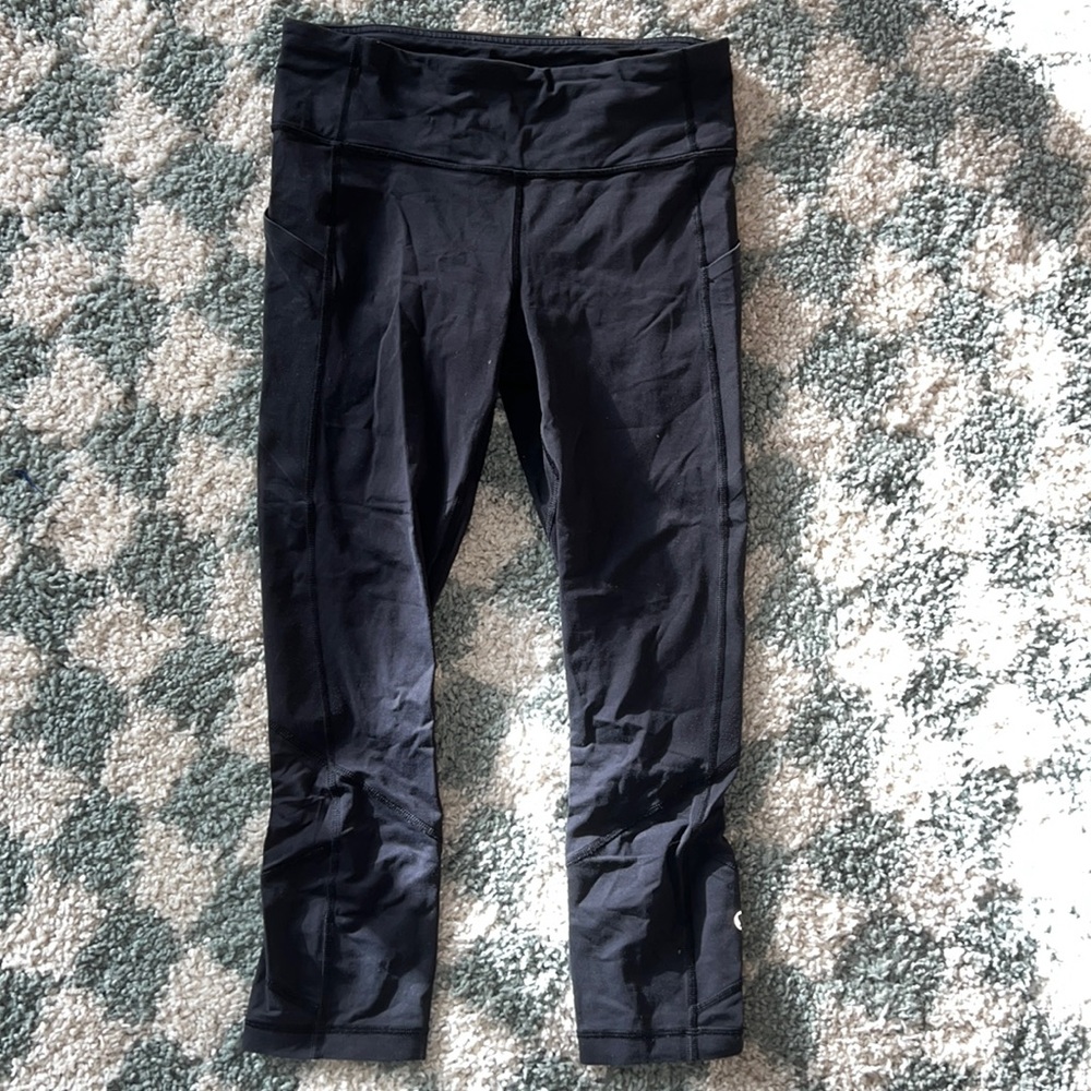 Lululemon black cropped leggings (6)